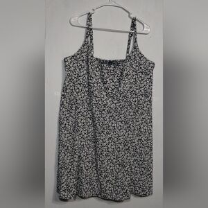 Old Navy Blue and White Floral Mini Dress (XXL)